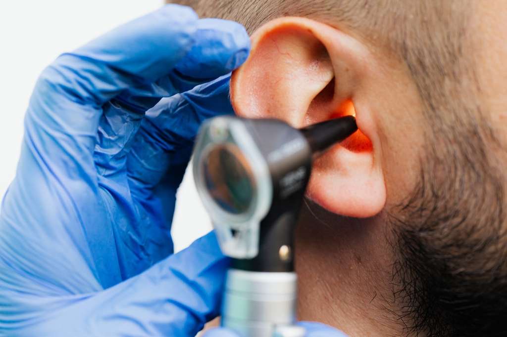 man getting audiometric testing done